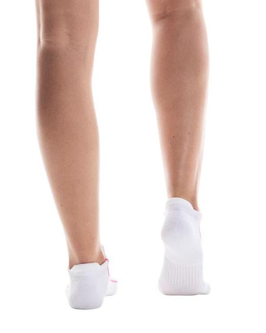 On Shoes White Court Low Socks
