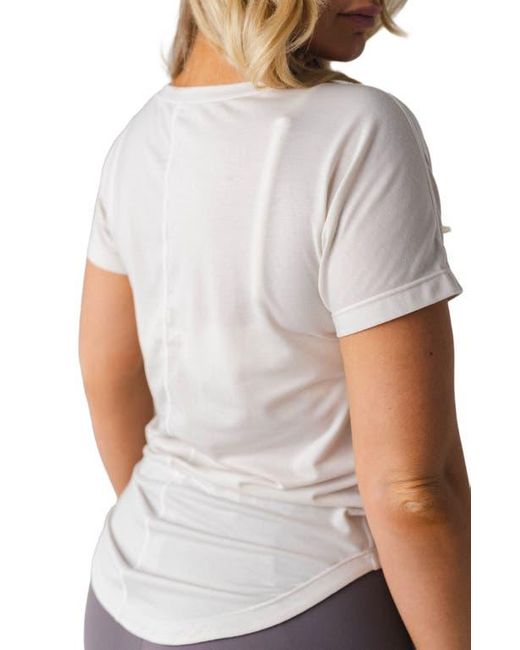 Vitaly White Versa Full Tee