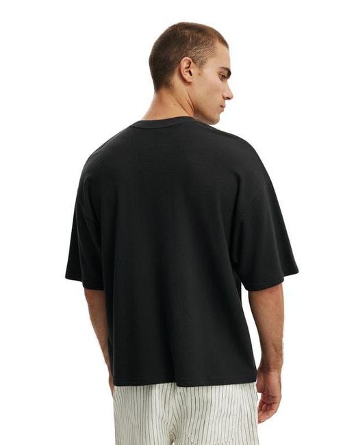 Cotton On Black Cropped Fit T-Shirt for men