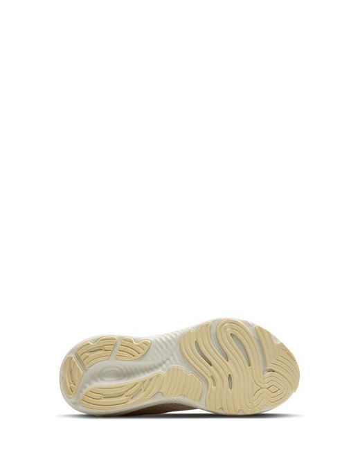 Brooks White Glycerin 22 Running Shoe