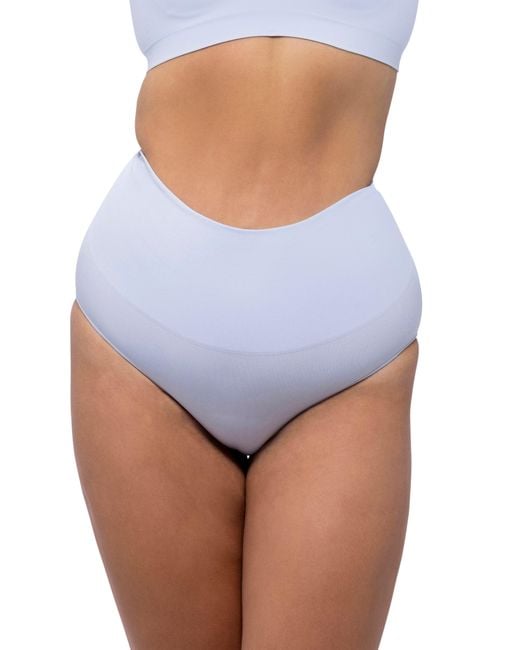 Underoutfit White Smoothing
