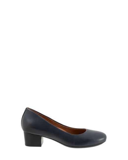 Softwalk® Blue Lynn Pump