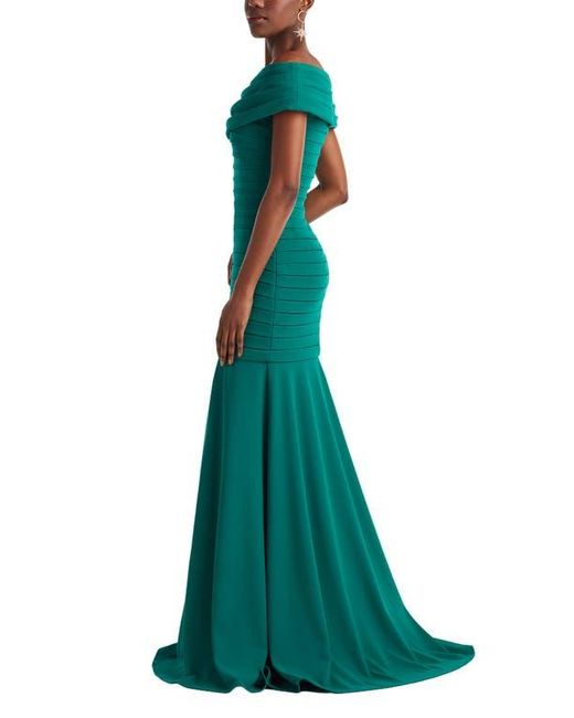 Tadashi Shoji Green Pleated Off The Shoulder Mermaid Gown