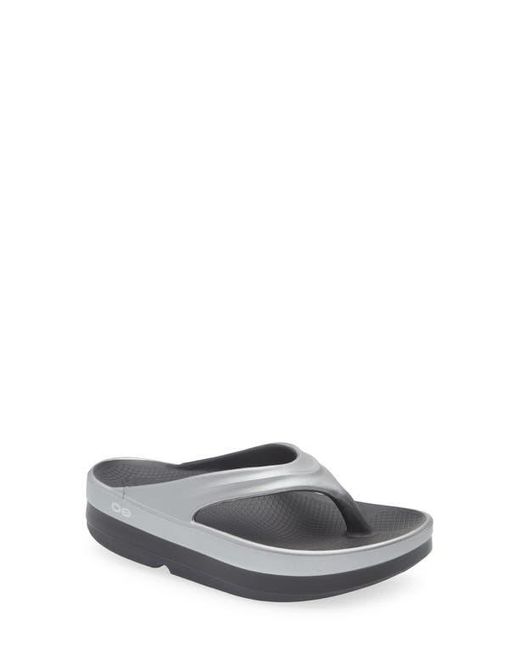OOFOS White Oomega Flip Flop