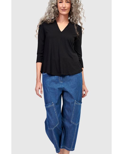 Alembika Black Essential V-Neck Top