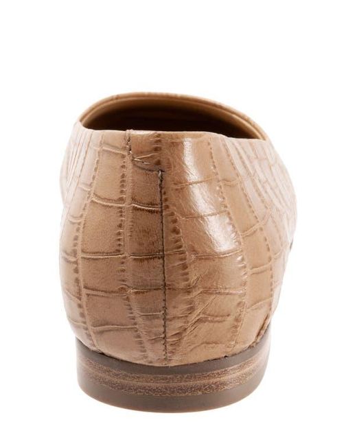Trotters Natural Honor Flat