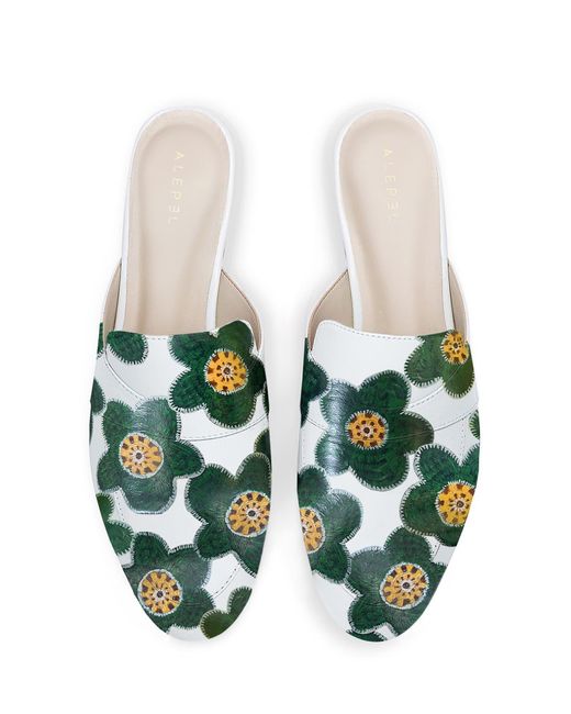 Alepel White Mule