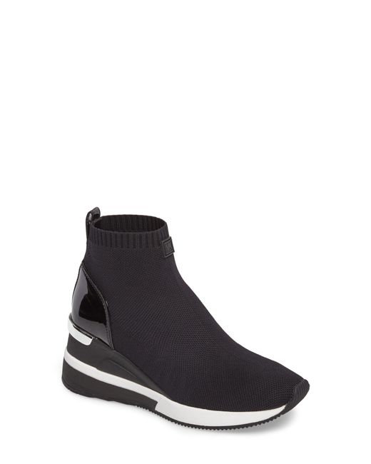 skyler bootie michael kors