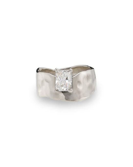 Lady Grey Jewelry White Wade Ring