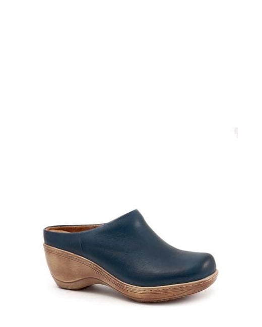 Softwalk® Blue Madison Clog