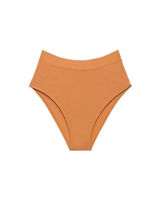 CUUP White The Highwaist
