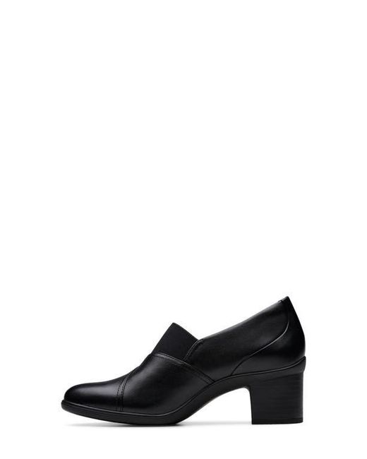 Clarks Black Shaya Tess Pump