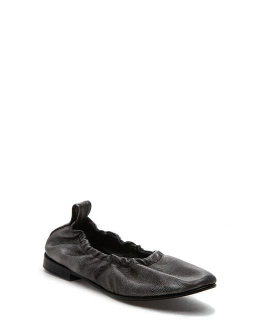 275 Central Black Vanna Flat