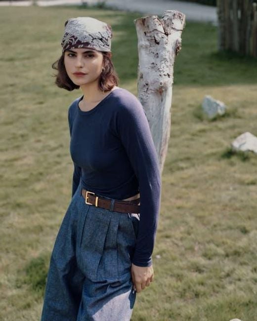 JUANA Blue Hemp Essentials Cropped Raglan Tee