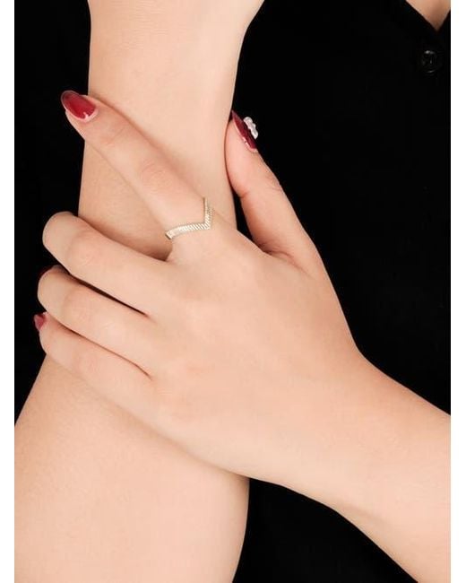 DEVATA Metallic Chevron Ring