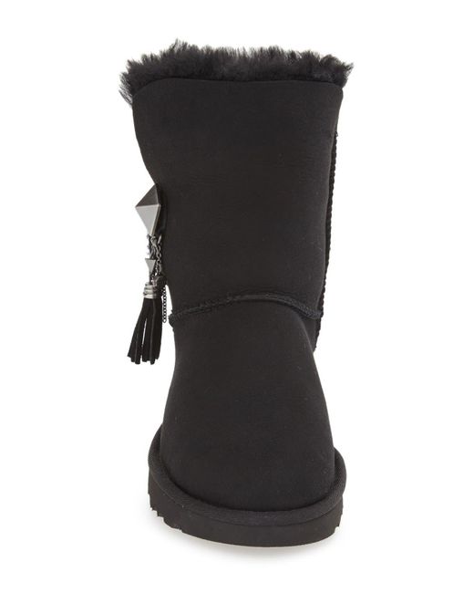UGG ugg(r) 'lilou' Genuine Shearling Lined Short Boot in Black | Lyst
