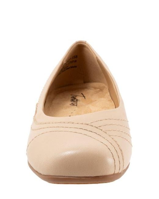 Trotters Natural Sasha Square Toe Flat