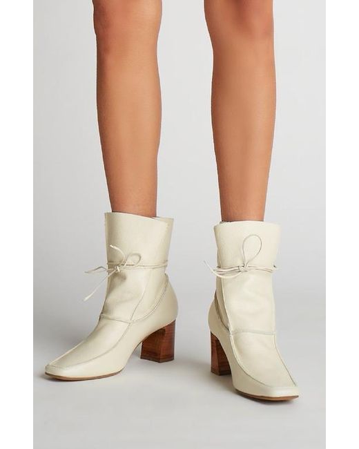 Stivali White Awakening Ankle Boots