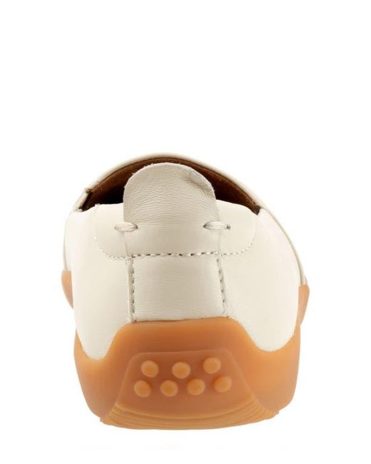 Softwalk® Natural Deva Flat