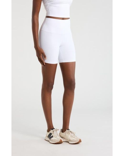 Mpg White Ribbed Shorts
