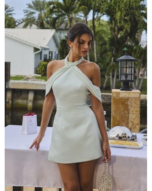 Miss Circle White Zafrina Halter Off-Shoulder Backless Mini Dress
