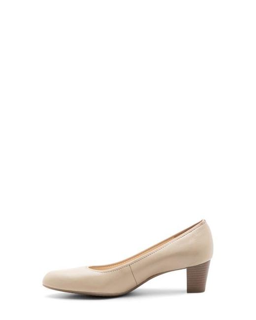 Ara Natural Kelly Pump