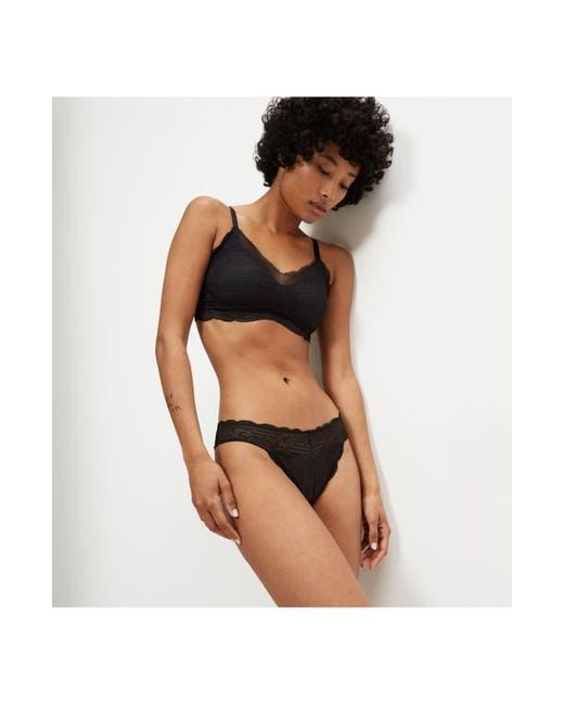 Triumph Black Lift Smart Brazilian Panties