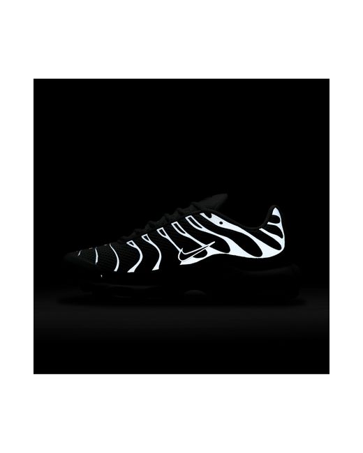 Nike Gray Air Max Plus Sneaker