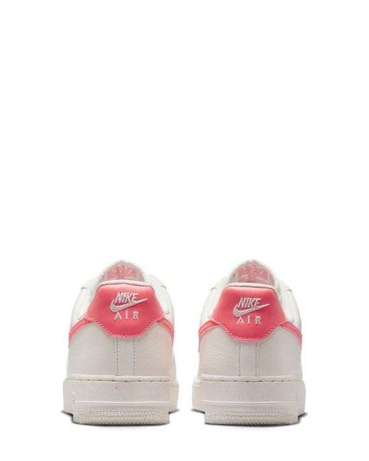 Nike Pink Air Force 1 '07 Se Sneaker