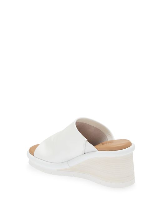 The Flexx Mary Wedge Sandal in White | Lyst