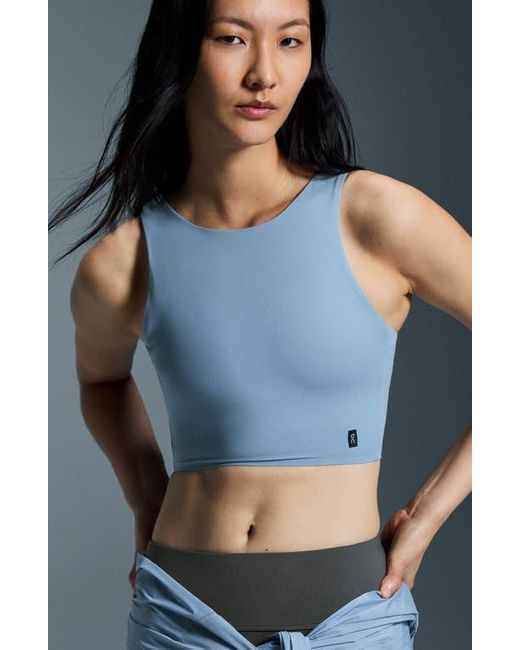 On Shoes Blue Core 2-In-1 Crop Performance Tank