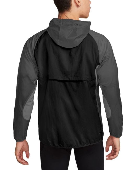 Nike Black Trail Aireez Water Repellent Hooded Running Jacket for men