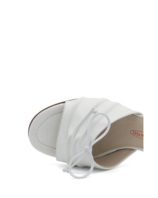 Amalfi by Rangoni White Desio Strappy Slide Sandal