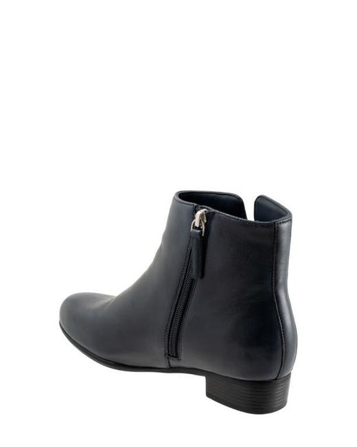 Trotters Black Maxwell Bootie