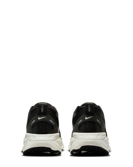 Nike Black Vomero 18 Running Shoe