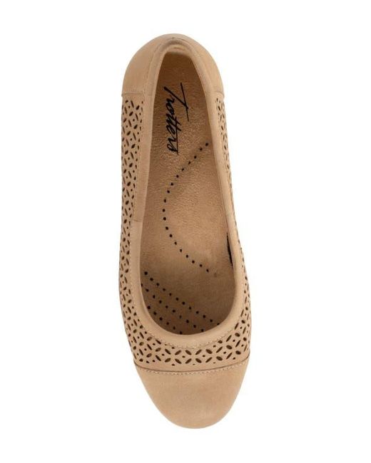Trotters Brown Delmara Cap Toe Slip-On Shoe