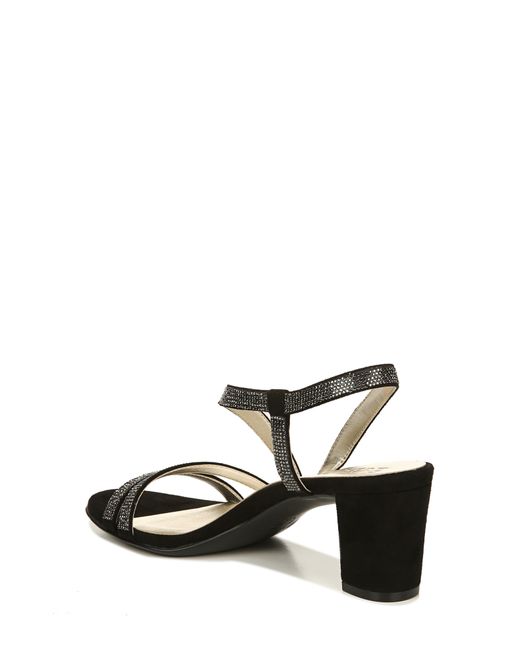 naturalizer vanessa sandal