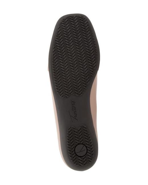 Trotters Brown Sage Flat