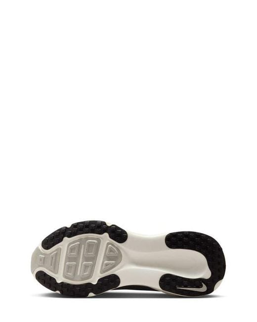 Nike Black Vomero 18 Running Shoe for men