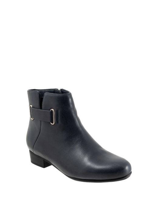 Trotters Black Maxwell Bootie