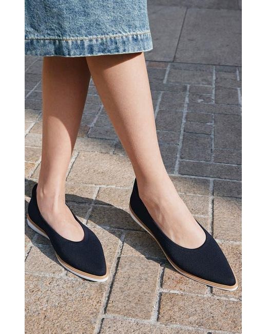 VIVAIA Blue Pointed-Toe All-Day Standing Flats
