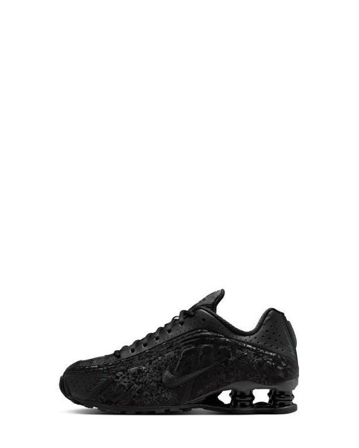 Nike Black Shox R4 Sneaker