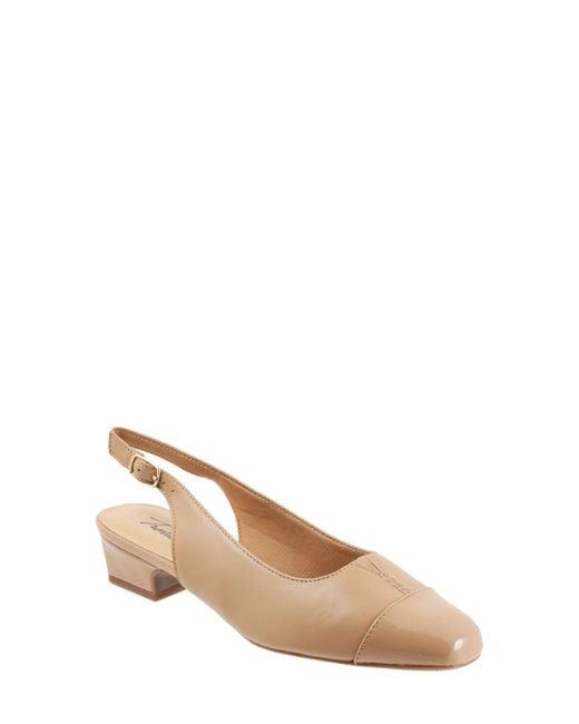Trotters Natural 'Dea' Slingback
