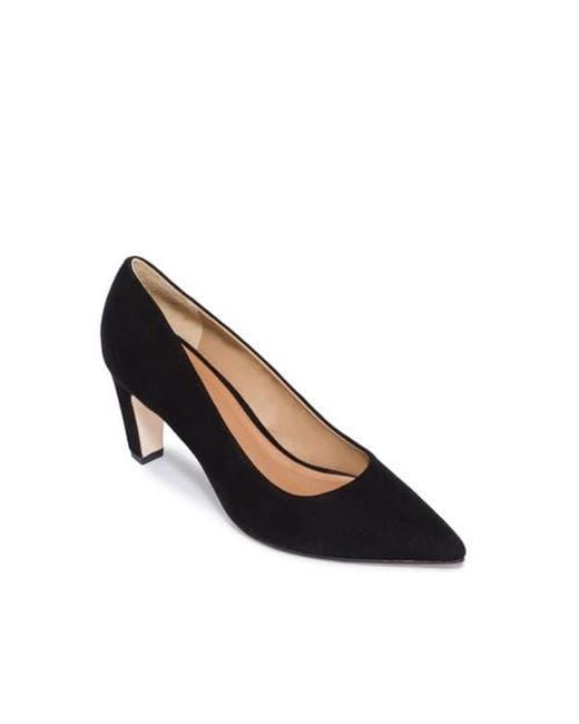 Bernardo Black Giselle Pump