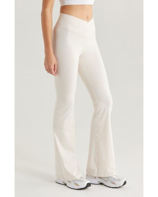 PacSun White Crossover Flare Leg Yoga Pants