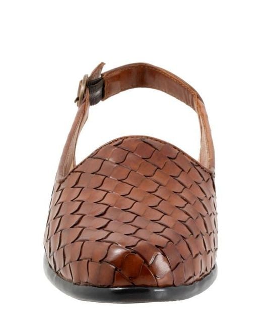 Trotters Brown Lea Slingback Flat