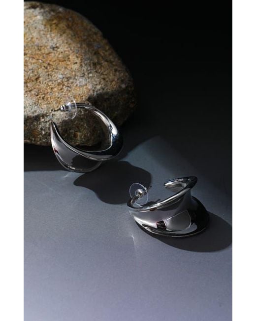 Kellery Metallic Bond Statement Earrings