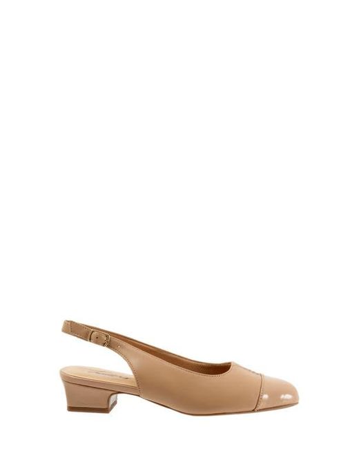 Trotters Natural 'Dea' Slingback