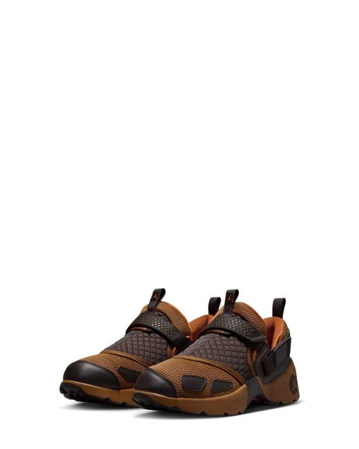 Nike Brown Trunner Lx Sneaker