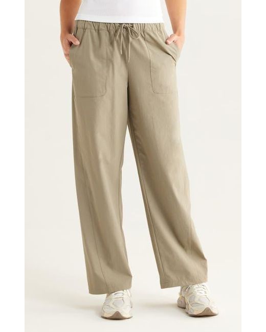 Zella Navigator Utility Pants in Natural | Lyst